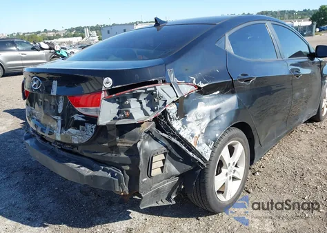 2012 Hyundai Elantra Gls (Ulsan Plant) z USA, uszkodzony, nr VIN KMHDH4AEXCU313660